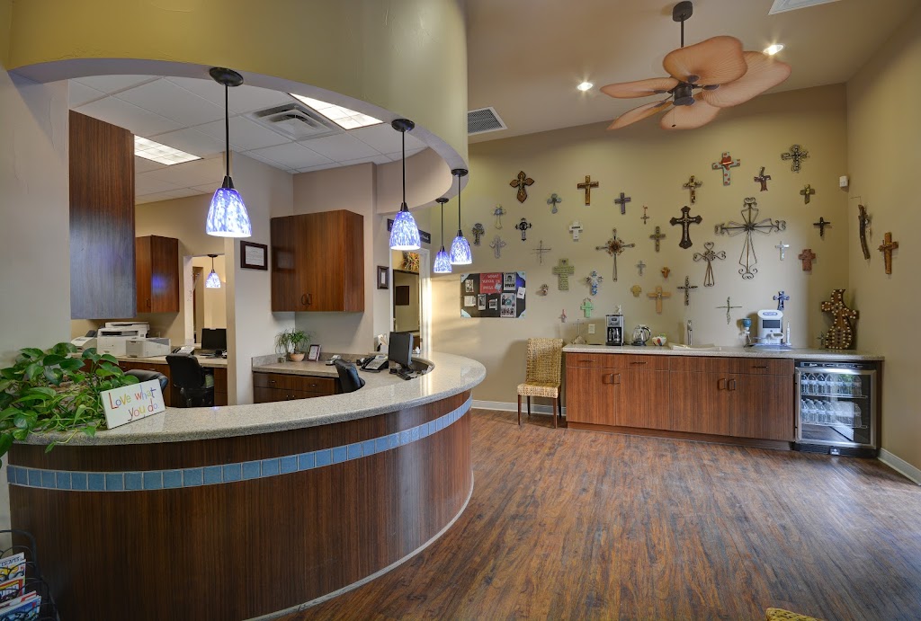 Dr. Alisha B. Porter, DDS | 912 Boyd Rd, Azle, TX 76020, USA | Phone: (817) 444-1763