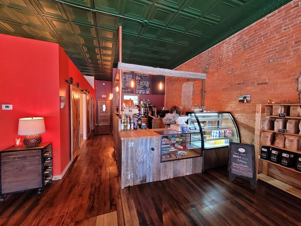Fox Den Coffee Shop | 100 E Main St, Albion, IN 46701, USA | Phone: (260) 239-4336
