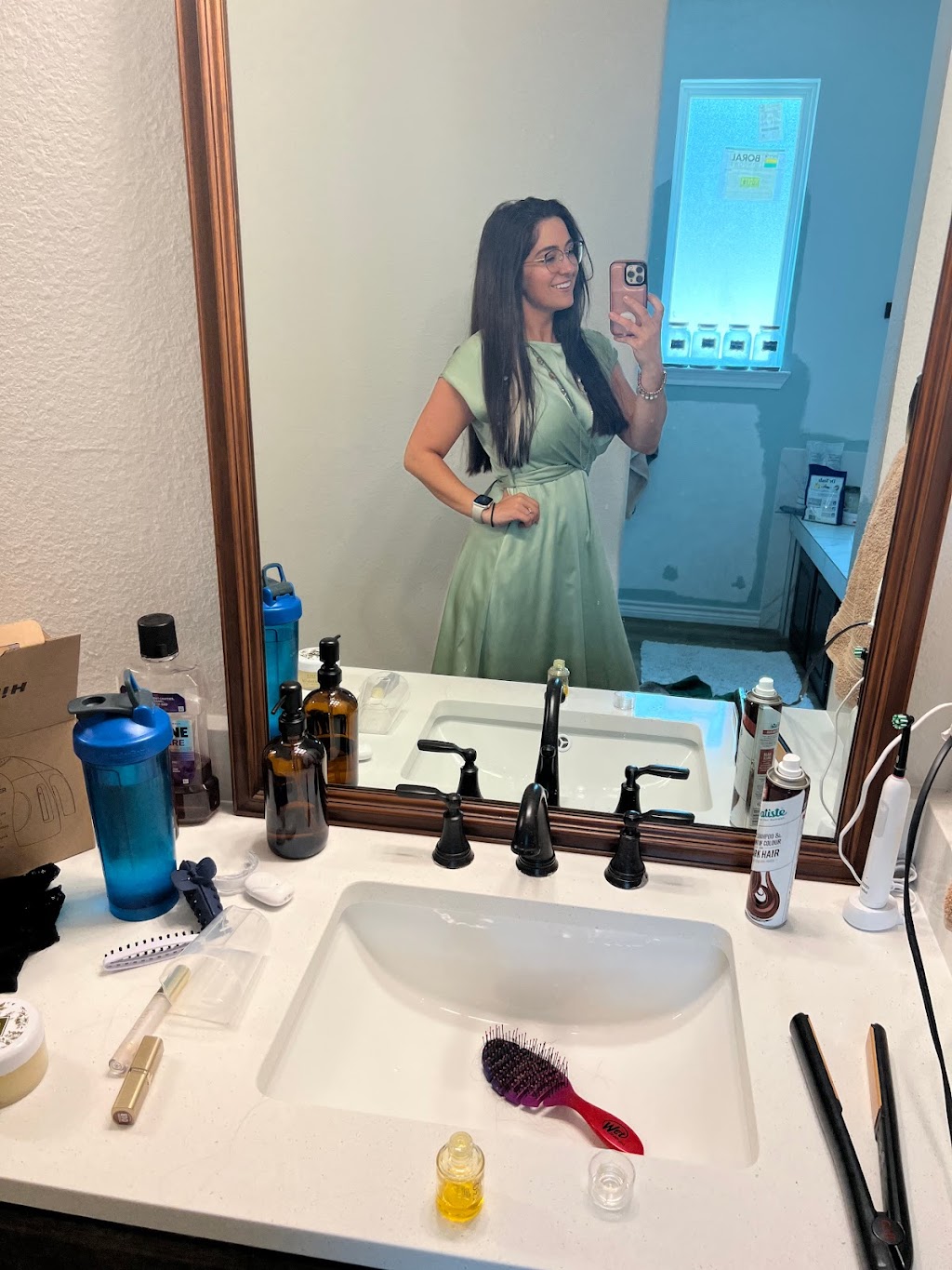 Bombshell Beauty Co | 2220 Lakeway Blvd #110, Austin, TX 78734, USA | Phone: (512) 619-4373