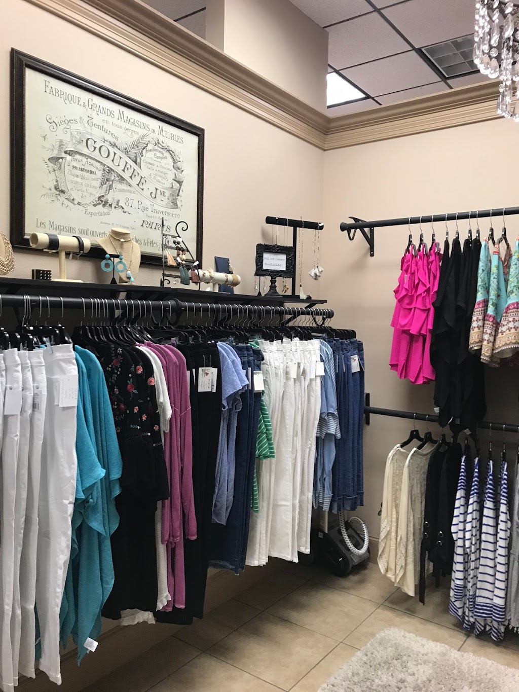 Thistle Boutique | 714 B Grapevine Hwy Suite 39, Hurst, TX 76054, USA | Phone: (817) 266-9979