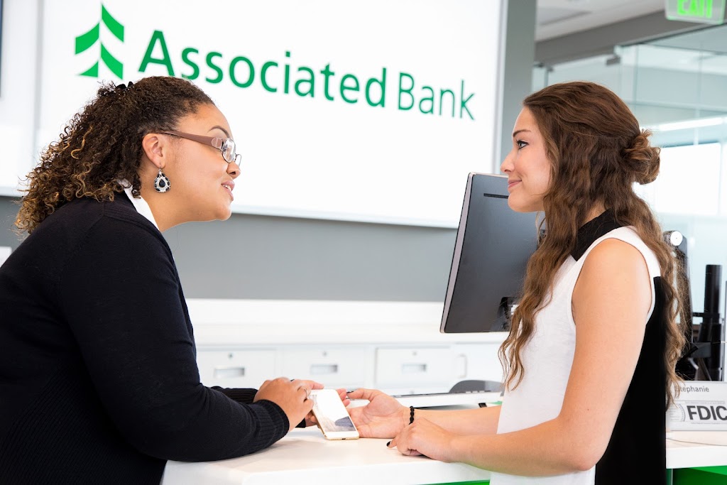 Associated Bank | 4407 Cottage Grove Rd, Madison, WI 53716, USA | Phone: (608) 259-4275