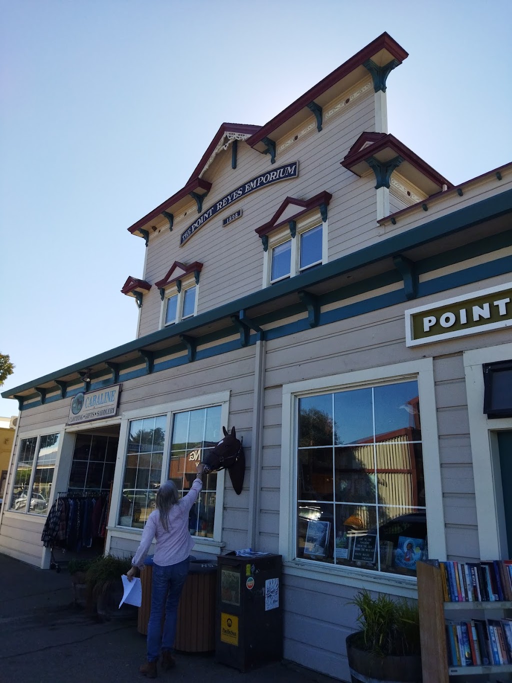 Point Reyes Books | 11315 CA-1, Point Reyes Station, CA 94956, USA | Phone: (415) 663-1542