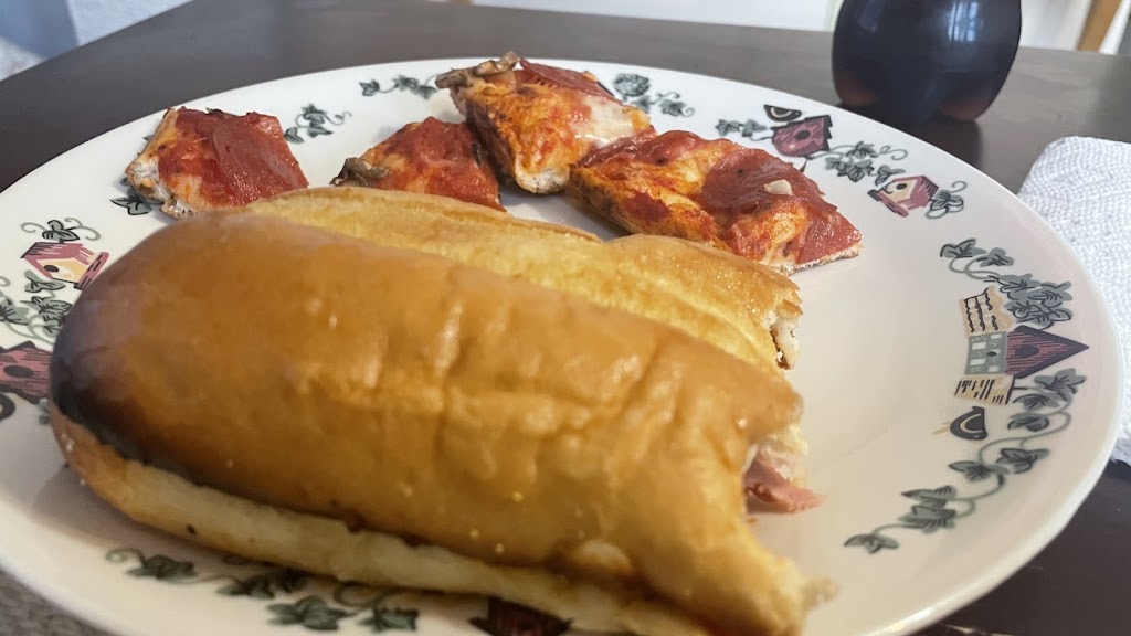 Sarahs Pizza | 224 Market St, Brookville, OH 45309, USA | Phone: (937) 833-6030