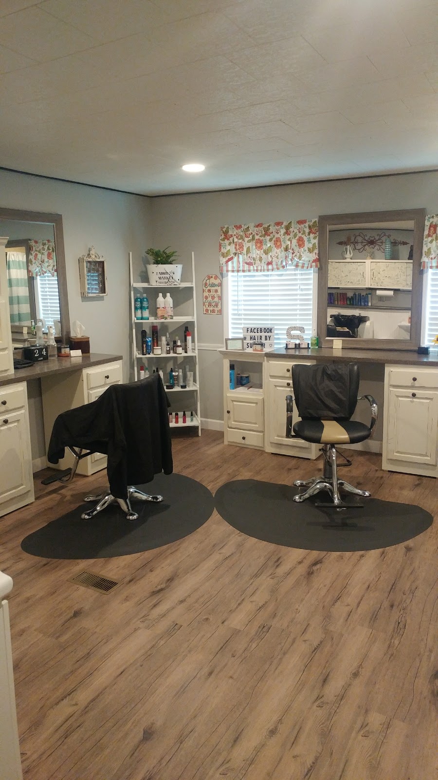 Uptown Tan & Salon | 905 Fisher Ferry St, Thomasville, NC 27360, USA | Phone: (336) 762-0054