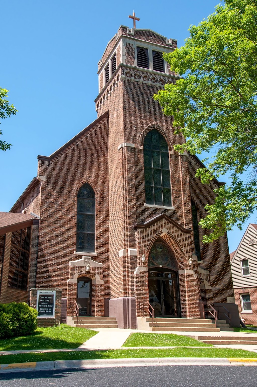 Holy Family Catholic Church (Formerly Saint Mary) | 120 S Beebe St, Marshall, WI 53559, USA | Phone: (920) 478-2032