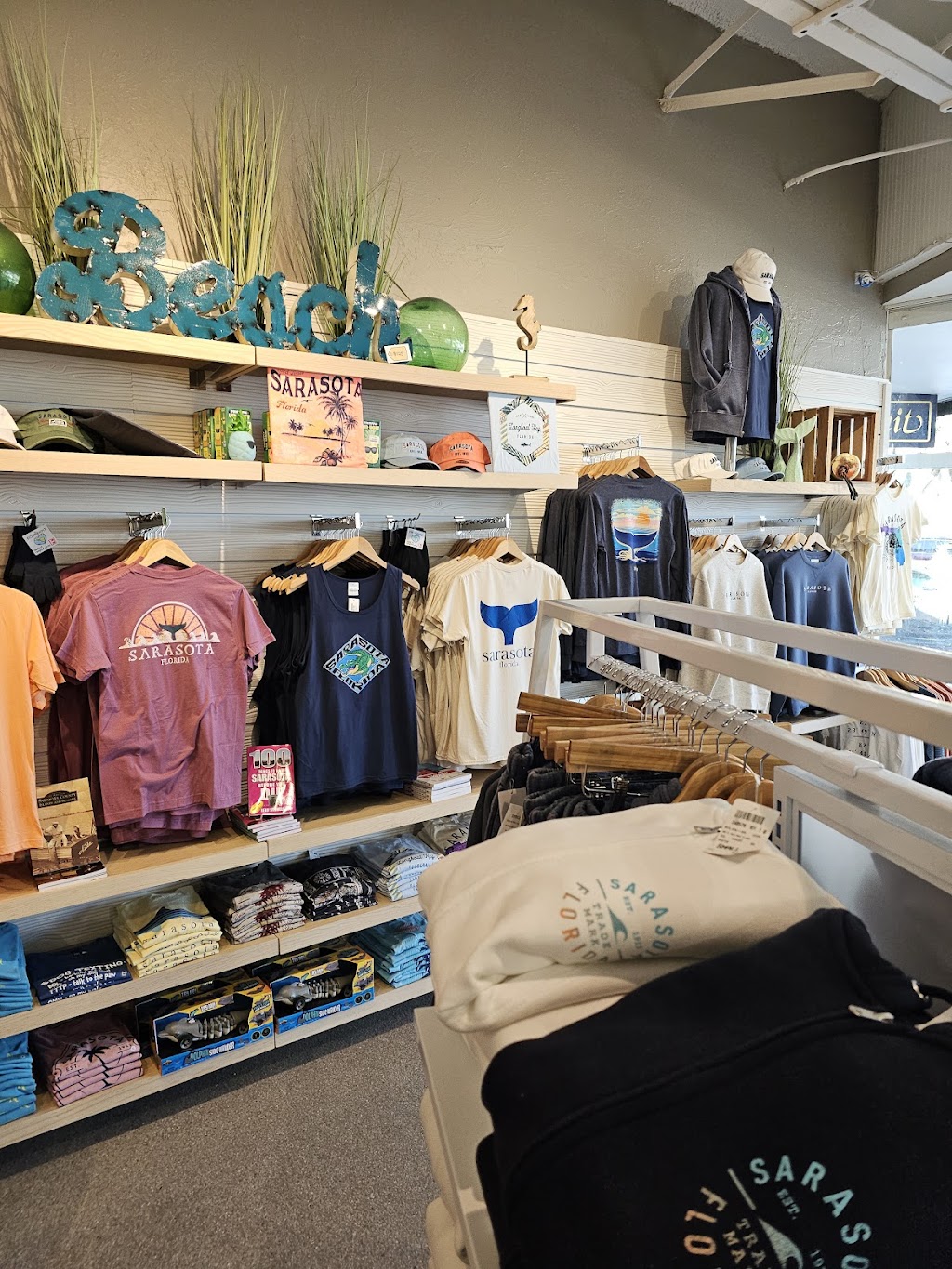 Beach House | 351 St Armands Cir, Sarasota, FL 34236, USA | Phone: (508) 474-2954