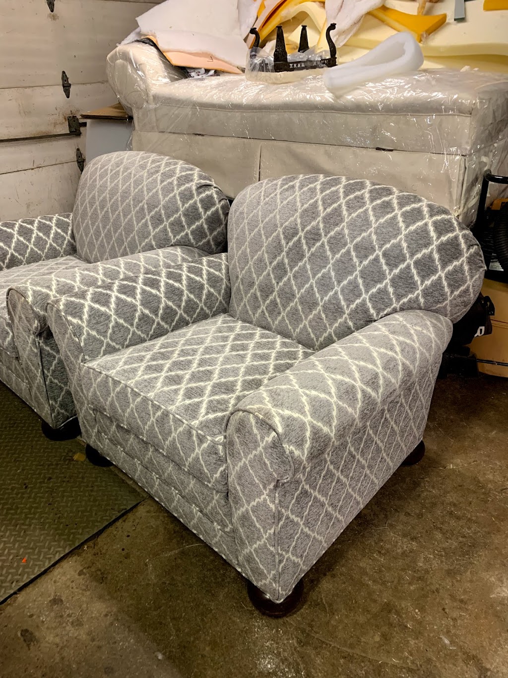 Bardstown Upholstering | 801 W Stephen Foster Ave, Bardstown, KY 40004, USA | Phone: (502) 348-3768