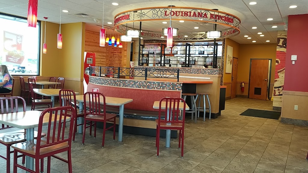 Popeyes Louisiana Kitchen | 2085 Morse St, Janesville, WI 53545, USA | Phone: (608) 743-9167