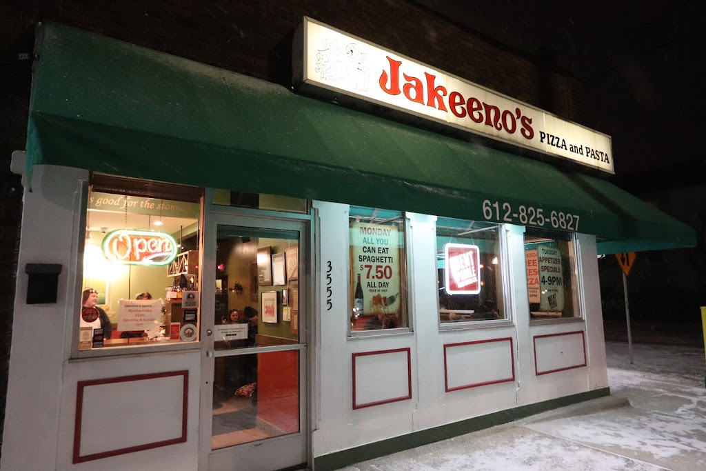 Jakeenos Pizza & Pasta | 3555 Chicago Ave, Minneapolis, MN 55407, USA | Phone: (612) 825-6827