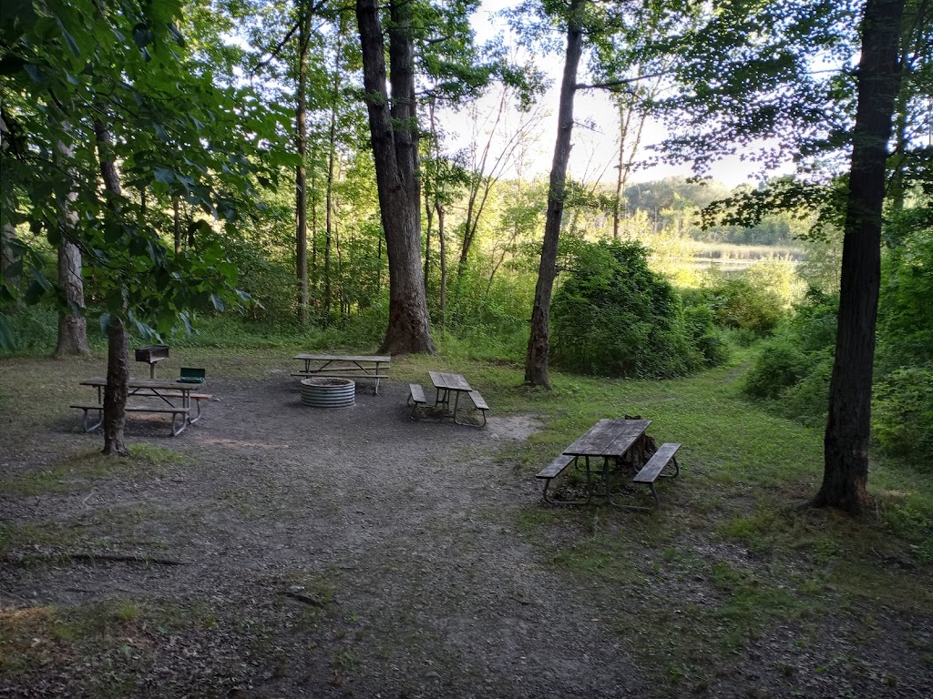 Tamarack Lake Cabins | 1236 Harmon Rd, Oakland Charter Township, MI 48363, USA | Phone: (800) 447-2757