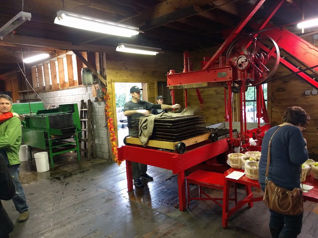 Clinton Cider Mill | 28 Elm St, Clinton, NY 13323, USA | Phone: (315) 853-5756
