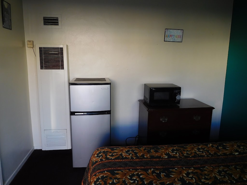 Sunset Motel | 35192 Yucaipa Blvd, Yucaipa, CA 92399, USA | Phone: (909) 797-9401