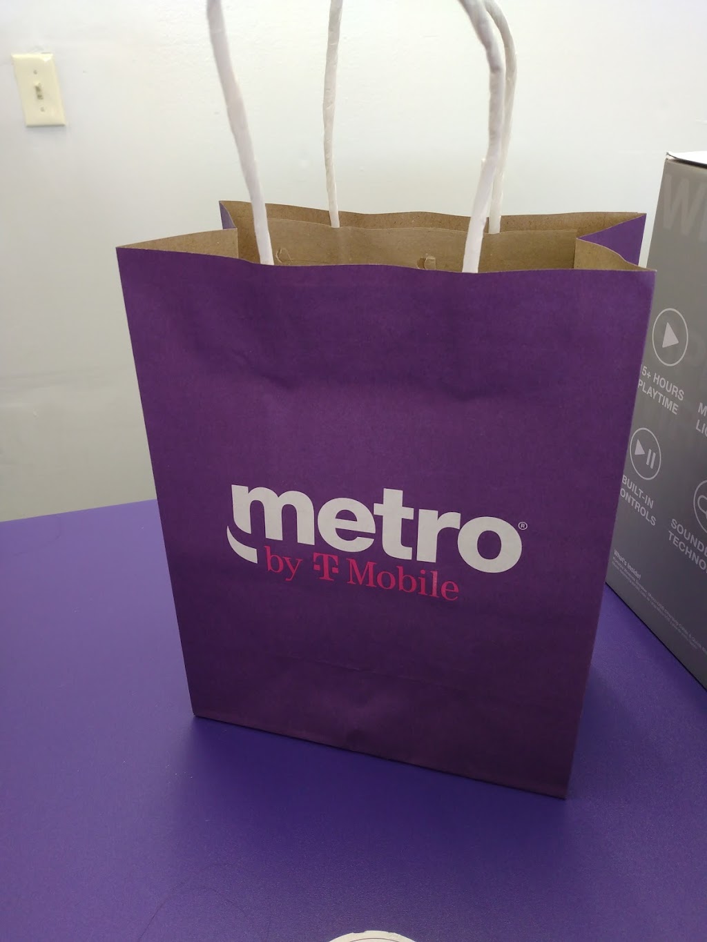 Metro by T-Mobile | 2819 Main St Ste B, East Point, GA 30344 | Phone: (404) 698-3057