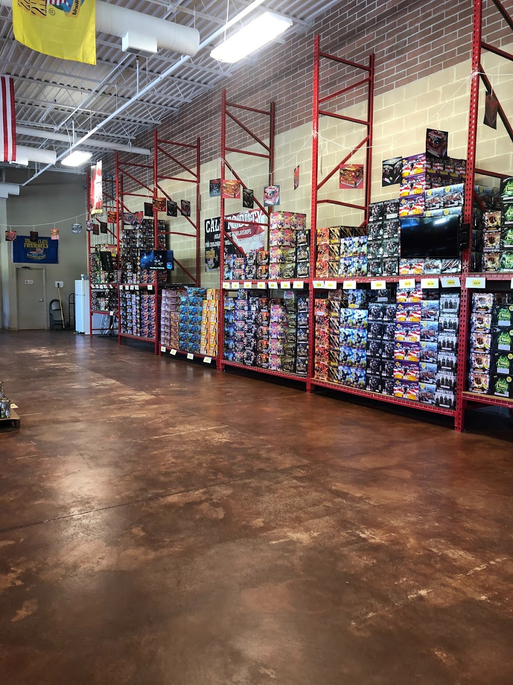 Jakes Fireworks | 4259 Joslyn Rd, Orion Twp, MI 48359 | Phone: (248) 897-1647