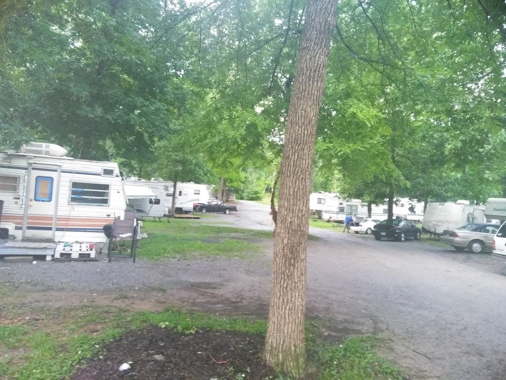 TN40 RV Campground | 1204 Murfreesboro Rd, Lebanon, TN 37090, USA | Phone: (615) 449-2831