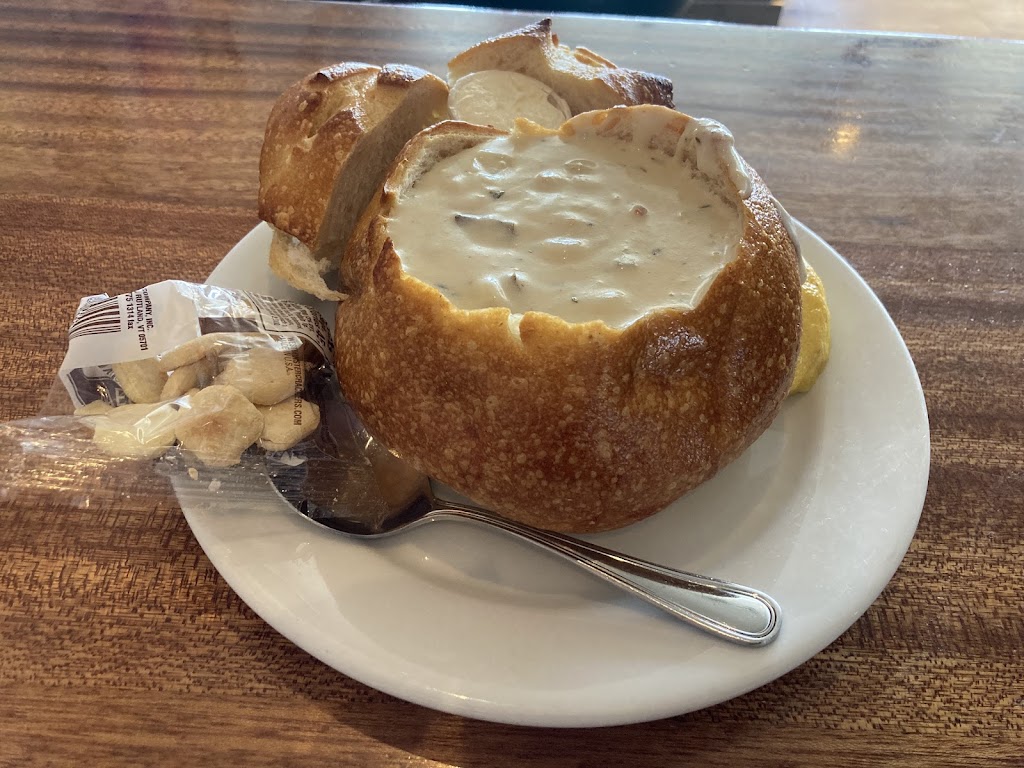 Riva Fish House | 31 Municipal Wharf, Santa Cruz, CA 95060, USA | Phone: (831) 429-1223