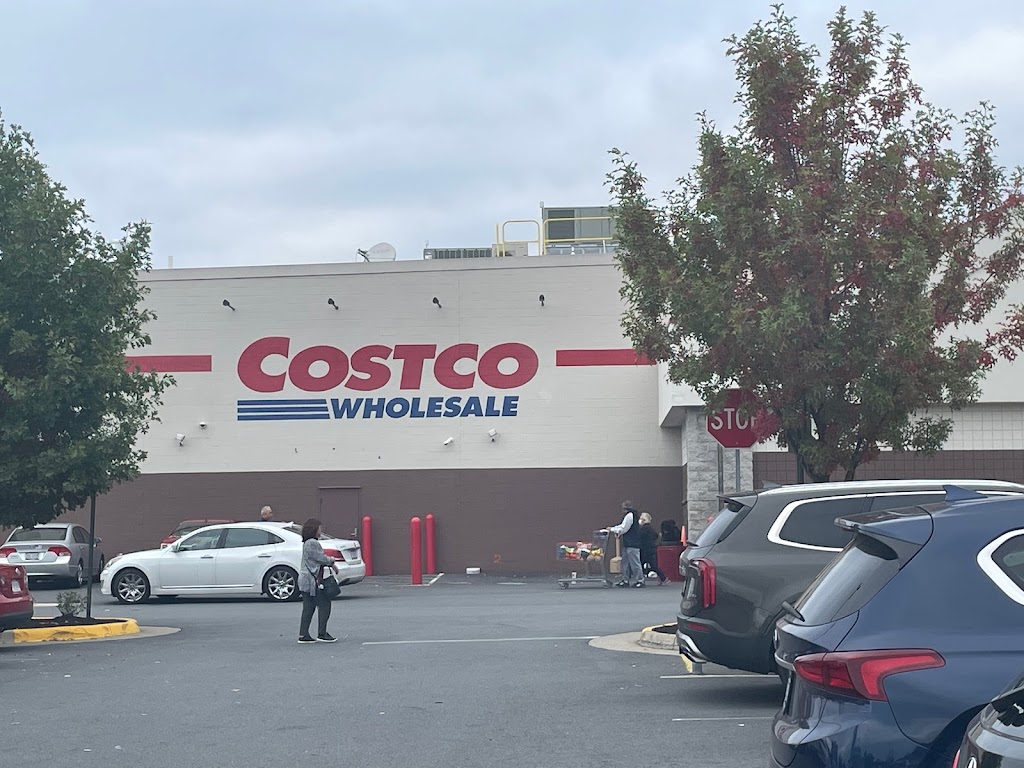 Costco Plaza | 12275 Price Clb Plz, Fairfax, VA 22030, USA | Phone: (833) 800-4343