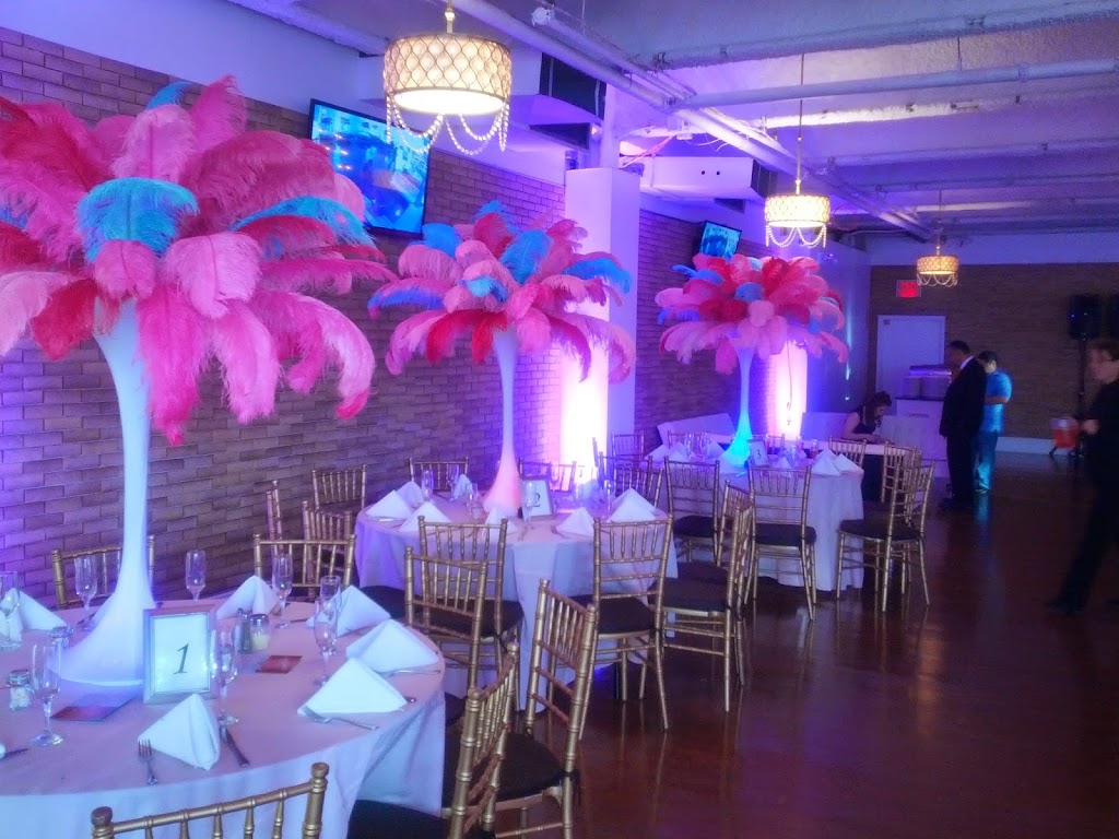 Feather Centerpieces | 314 Mill Hill Rd, Mill Neck, NY 11765, USA | Phone: (516) 400-3722