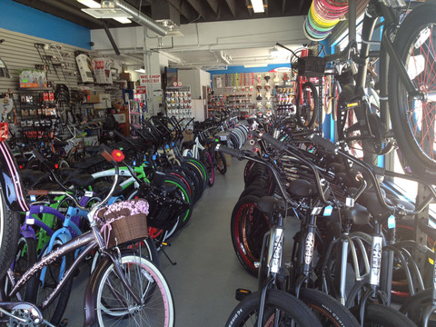 Newport Cruisers | 2233 W Balboa Blvd #111, Newport Beach, CA 92663, USA | Phone: (949) 675-5010