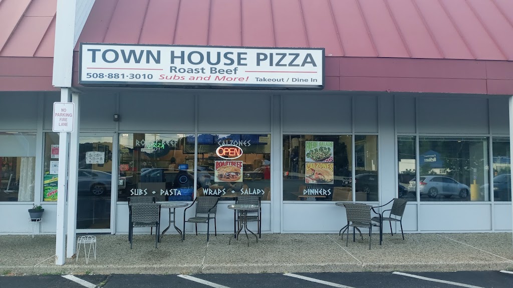 Town House Pizza & Roast Beef | 300 Eliot St, Ashland, MA 01721, USA | Phone: (508) 881-3010