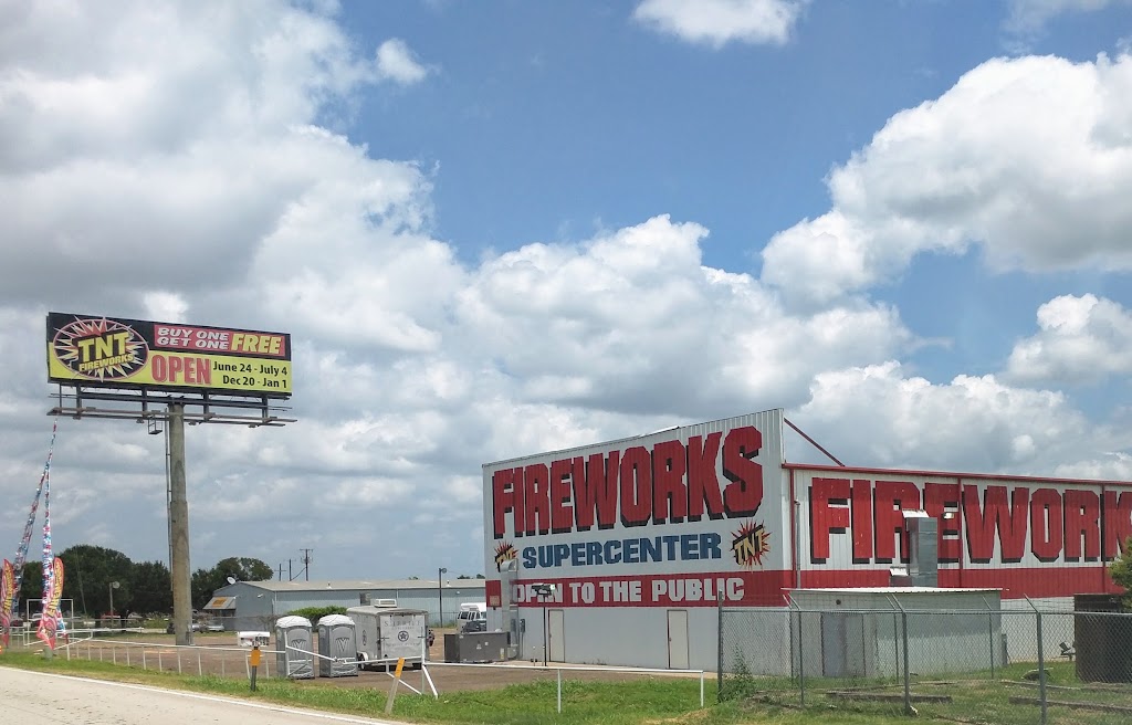 TNT Fireworks Supercenter - Waxahachie | 6900 N Interstate Hwy 35 E, Waxahachie, TX 75165, USA | Phone: (972) 576-4879