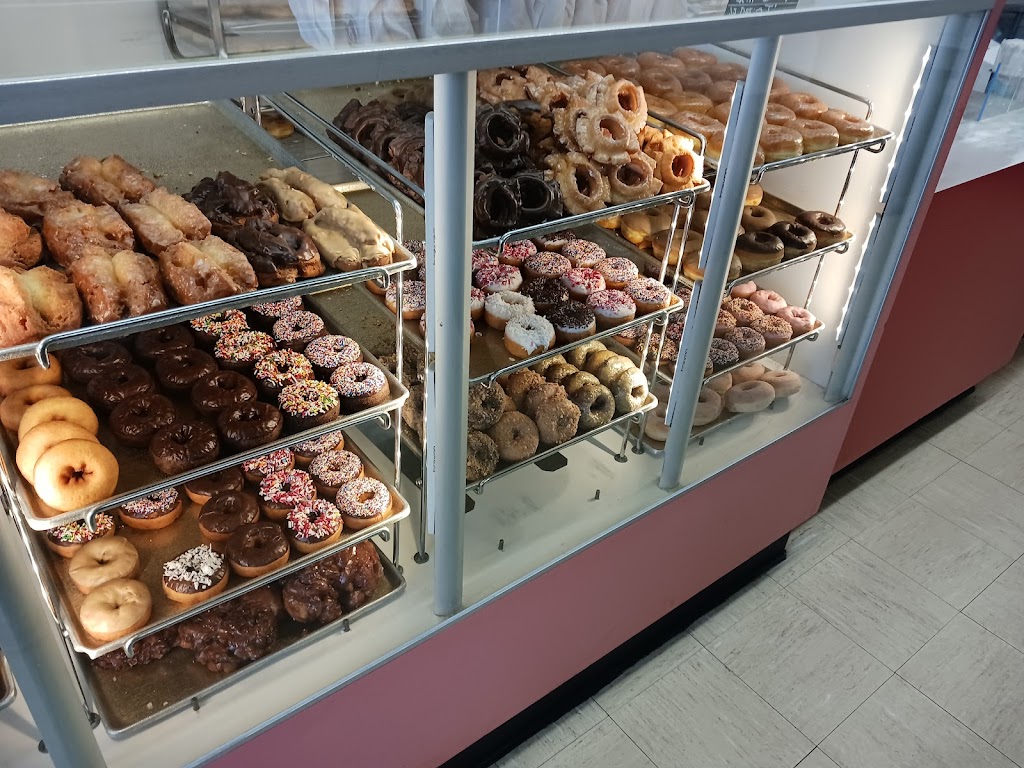 Johnnys Donuts | 7355 Village Pkwy, Dublin, CA 94568, USA | Phone: (925) 828-9252