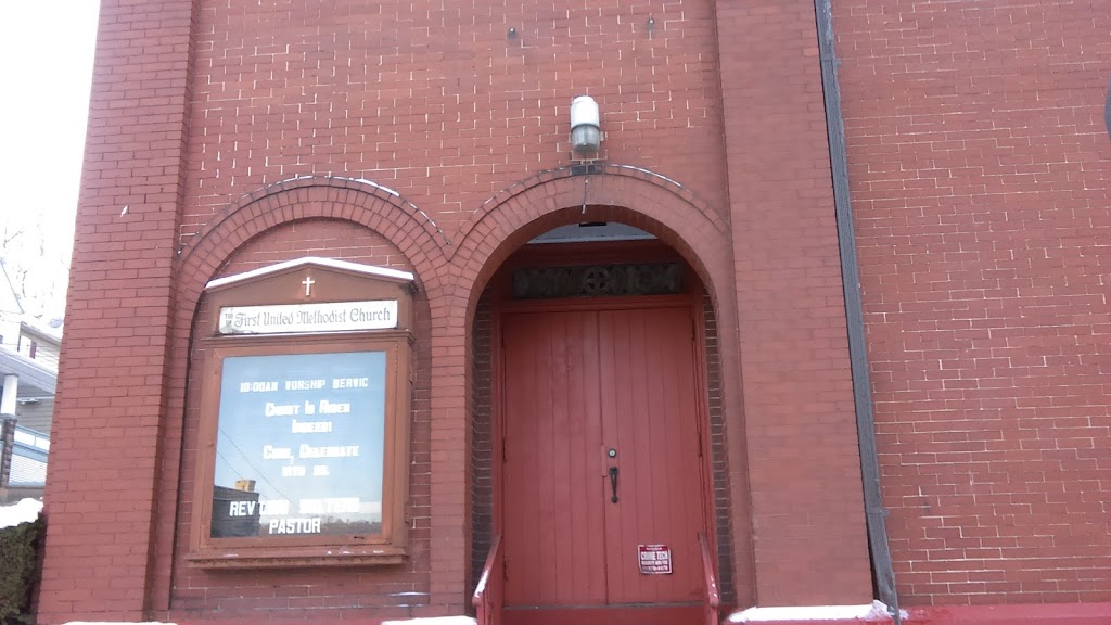 First United Methodist Church - church  | Photo 2 of 4 | Address: 601 Lincoln Ave, Charleroi, PA 15022, USA | Phone: (724) 483-2718