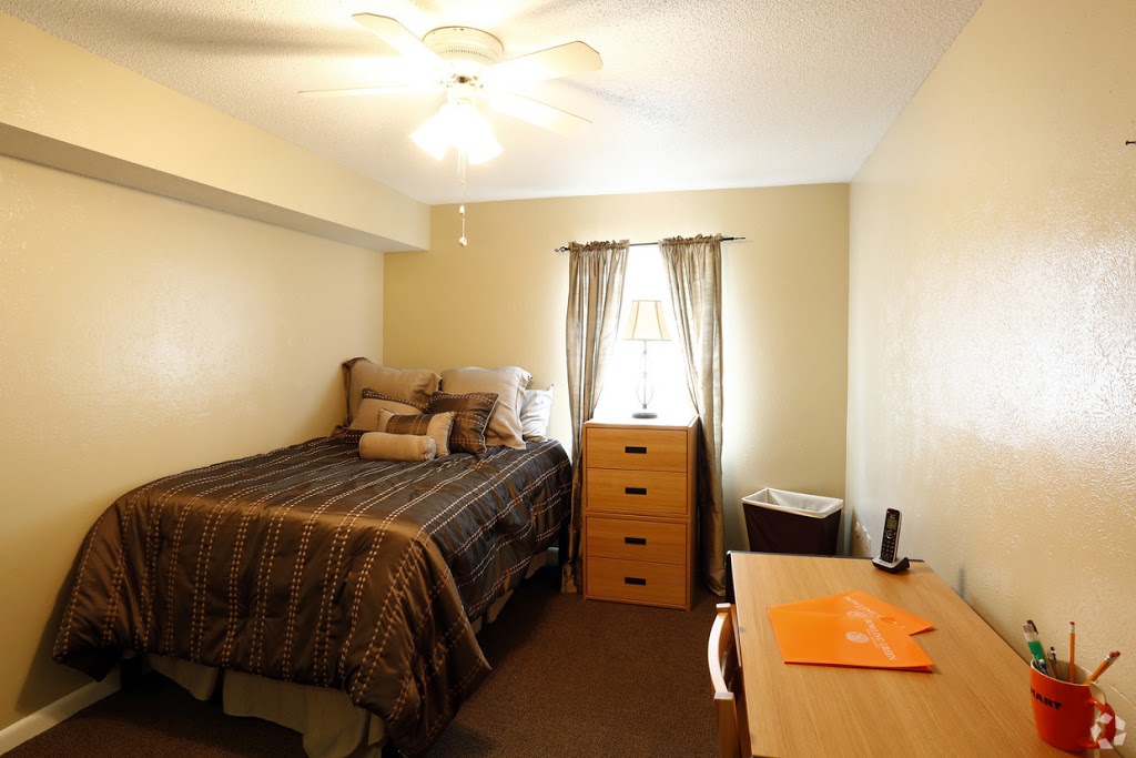 Falcon Landing Apartments | 1515 E Wooster St, Bowling Green, OH 43402, USA | Phone: (419) 806-4478