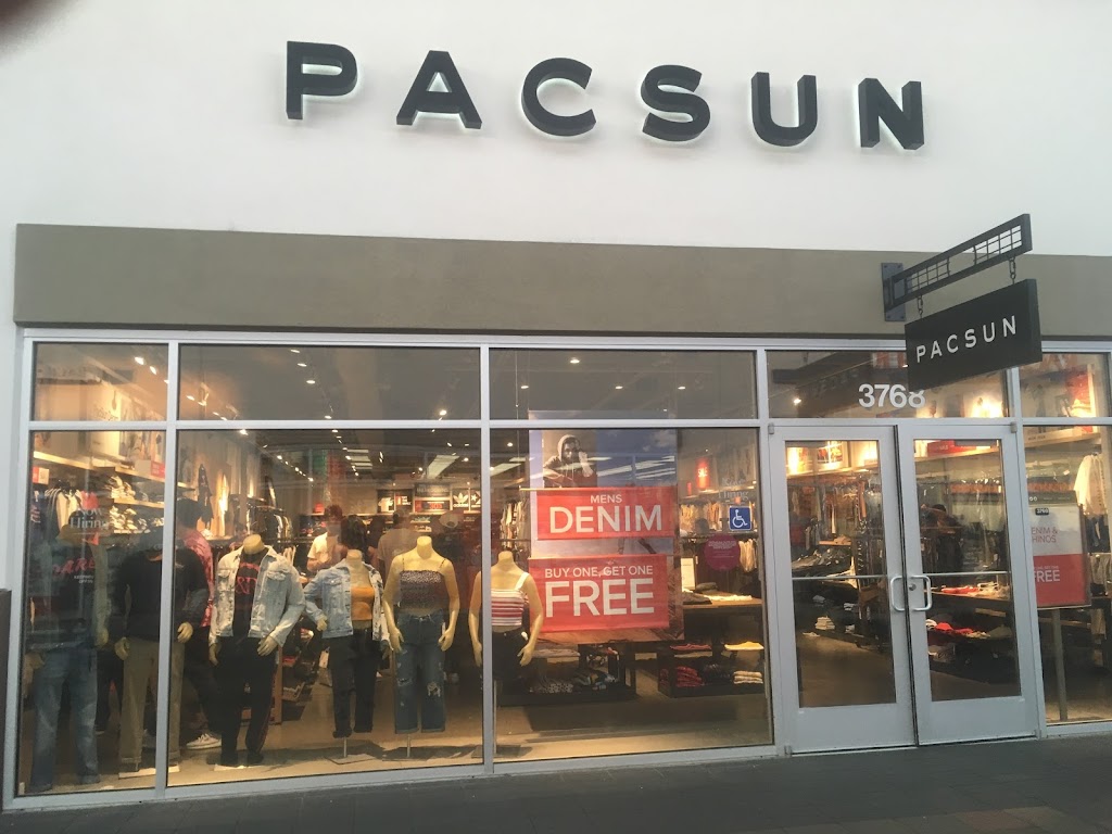PacSun | 3768 Livermore Outlets Dr, Livermore, CA 94551, USA | Phone: (925) 606-1769