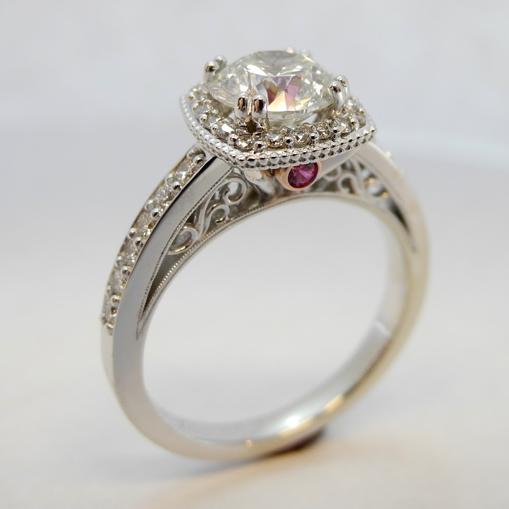 Affinity & Co Jewelers | 18575 Main St, Huntington Beach, CA 92648, USA | Phone: (714) 596-3900