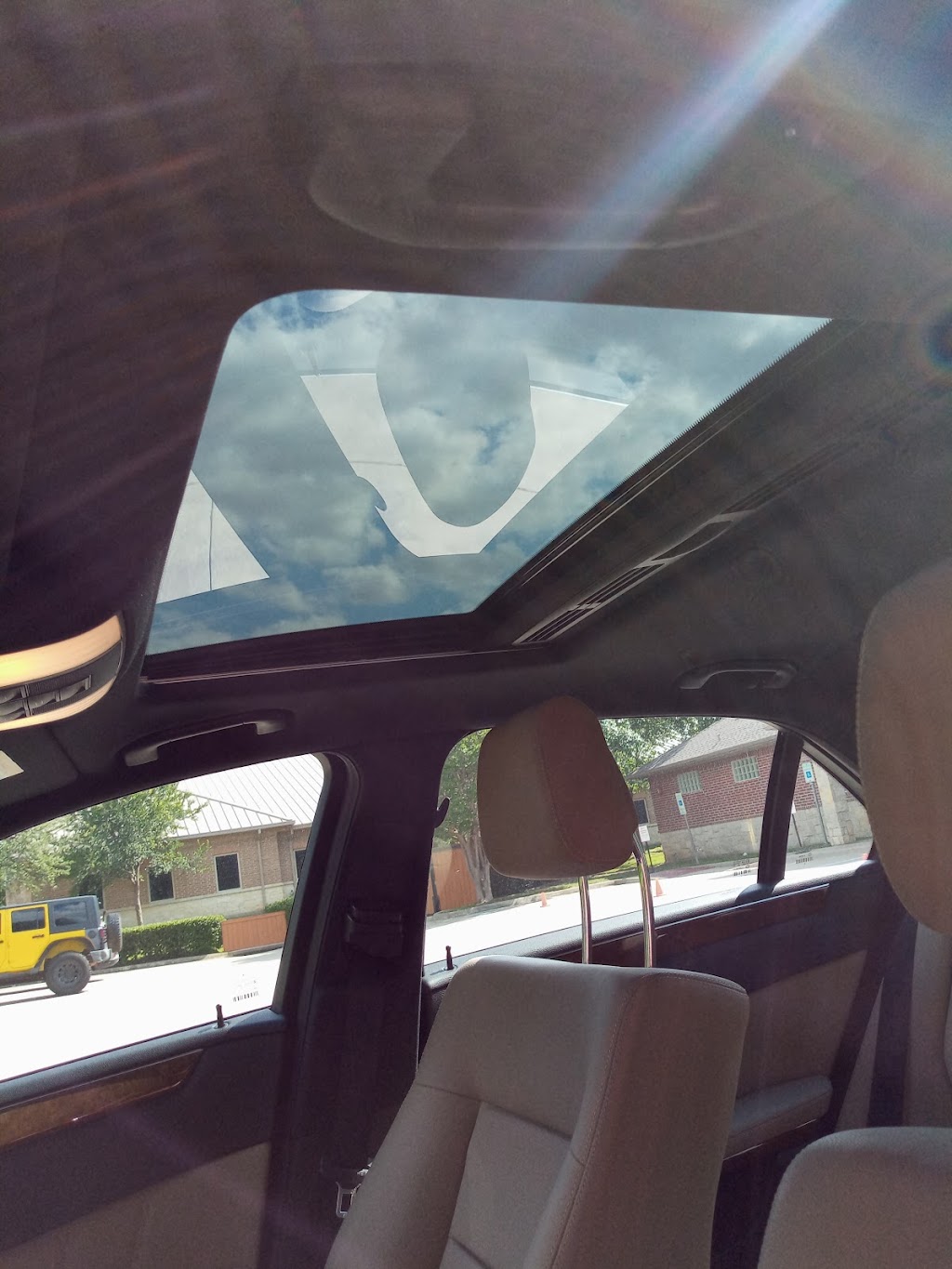 Autos of Texas | 1421 Westway Cir, Carrollton, TX 75006, USA | Phone: (469) 491-1919