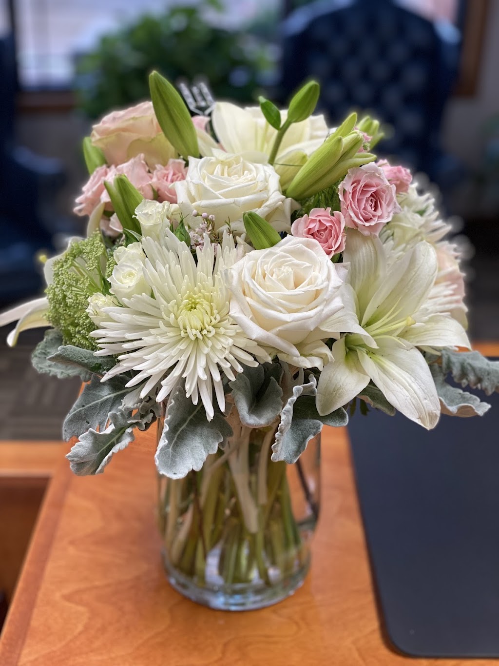 The Flower Shop | 2205 N 6th St, Beatrice, NE 68310, USA | Phone: (402) 223-5202