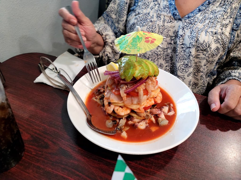 Mariscos Ensenada #3 | 3242 W Van Buren St, Phoenix, AZ 85009, USA | Phone: (602) 353-8880