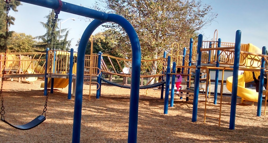 Mayhews Landings Park with Basketball Court | 36380 Cherry St, Newark, CA 94560, USA | Phone: (510) 578-4806