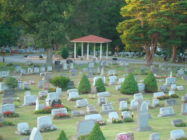 Oak Grove Cemetery | 122 Rockdale Rd, Follansbee, WV 26037, USA | Phone: (304) 527-7058