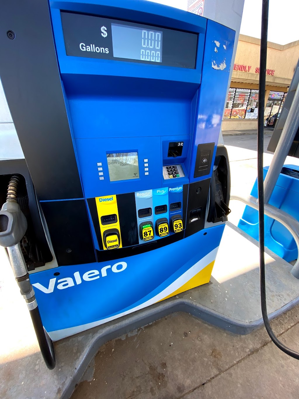 Valero | 205 E Hwy 82, Savoy, TX 75479, USA | Phone: (210) 345-2000