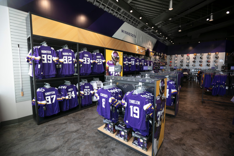 Vikings Locker Room Official Team Store | 2645 Vikings Cir, Eagan, MN 55121, USA | Phone: (651) 452-2626