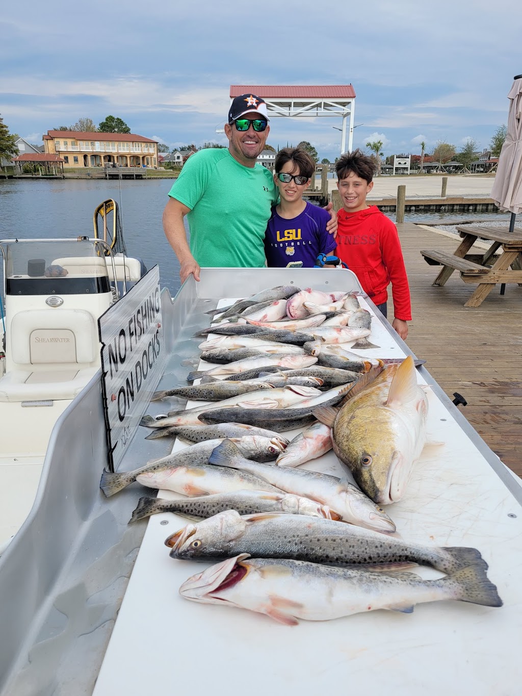 The Pointe Marina of Slidell | 118 Harbor View Ct, Slidell, LA 70458 | Phone: (985) 288-0398