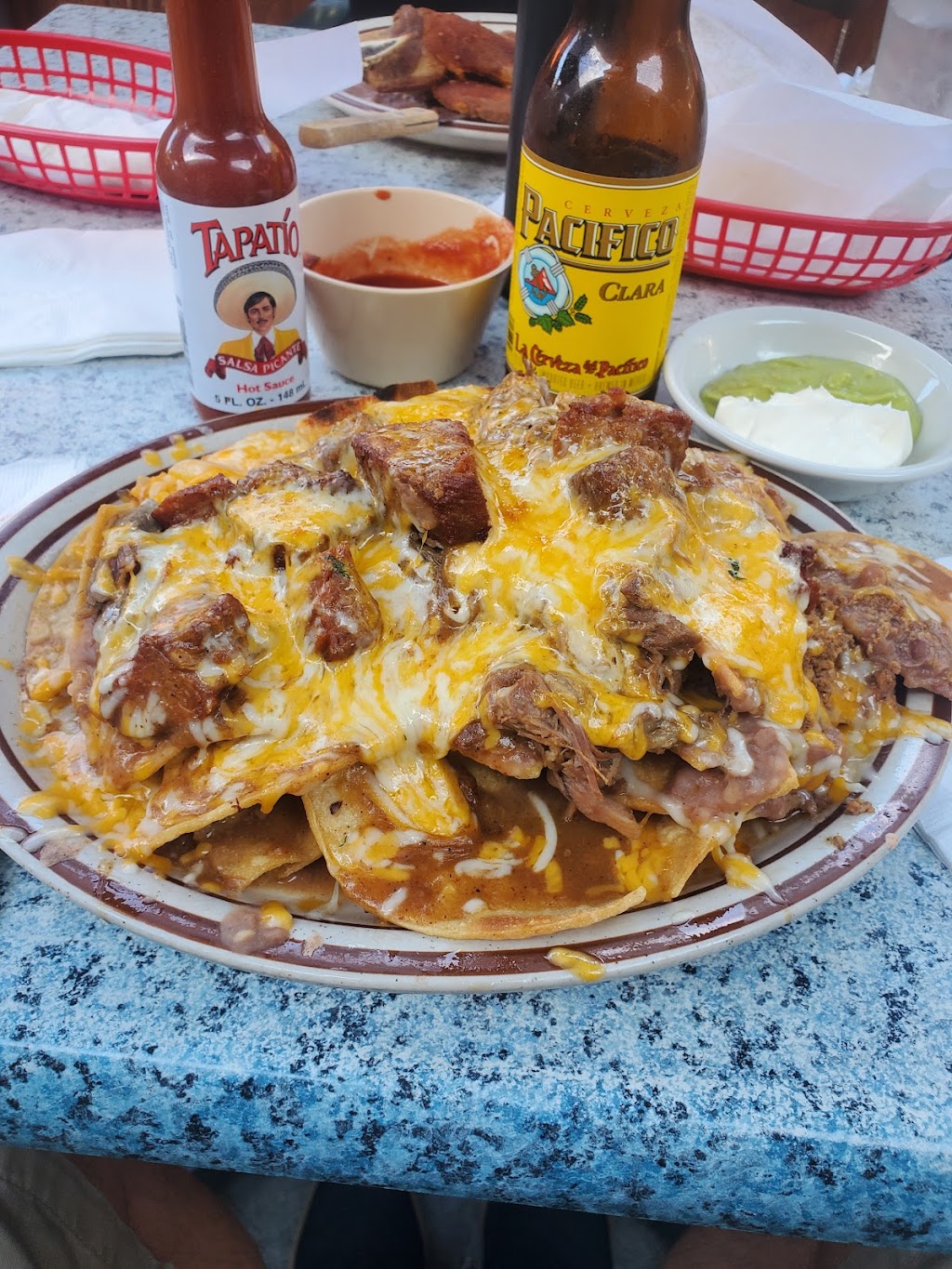 La Paws Restaurant | 1128 W Big Bear Blvd, Big Bear, CA 92314, USA | Phone: (909) 585-9115