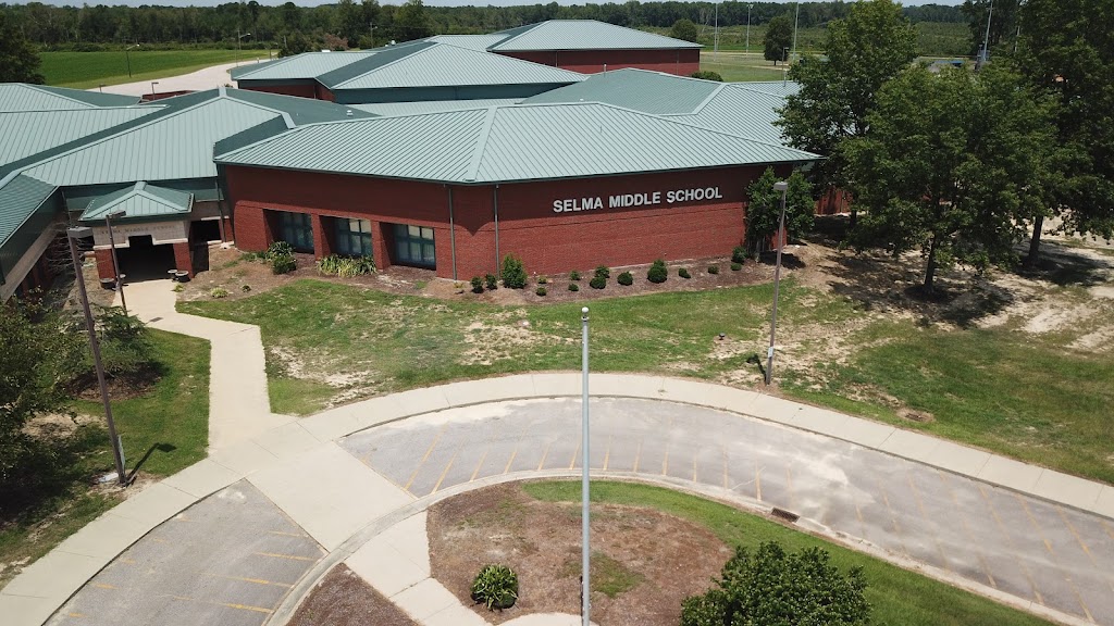 Selma Middle School | 1533 US-301, Selma, NC 27576, USA | Phone: (919) 965-2555