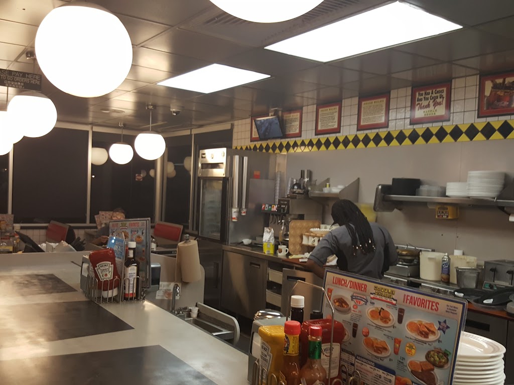 Waffle House | 5755 Gender Rd, Canal Winchester, OH 43110, USA | Phone: (614) 833-5770