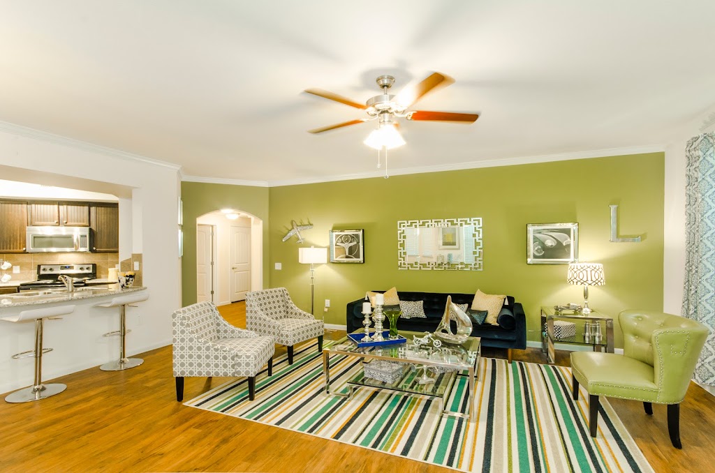 Mansions at Timberland Apartments | 11401 N Riverside Dr, Fort Worth, TX 76244, USA | Phone: (817) 330-6776