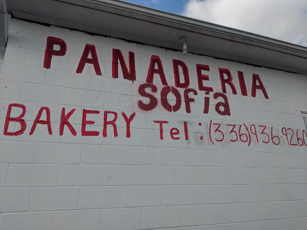 Panadería Y Pasteleria Bendicion De Dios | 1118 S Salisbury St, Mocksville, NC 27028, USA | Phone: (336) 936-9131