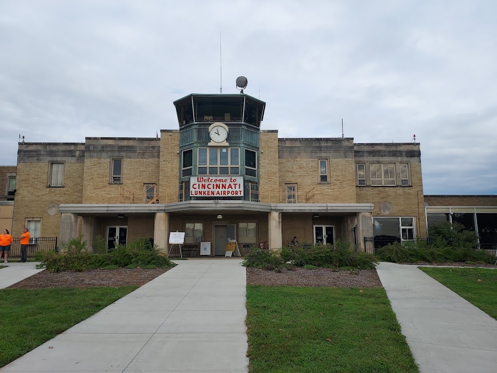 Cincinnati Municipal Airport - Lunken Field | 262 Wilmer Ave, Cincinnati, OH 45226 | Phone: (513) 352-6340