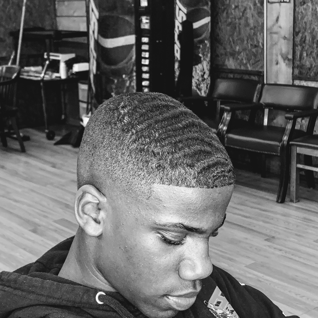 Donnas Barbershop | 3355 Stone Mountain Hwy, Snellville, GA 30078, USA | Phone: (470) 246-5782