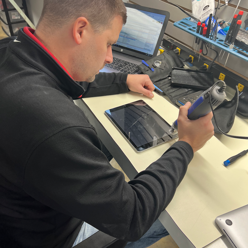 CPR Cell Phone Repair Findlay | 2011 Tiffin Ave, Findlay, OH 45840, USA | Phone: (567) 525-5049