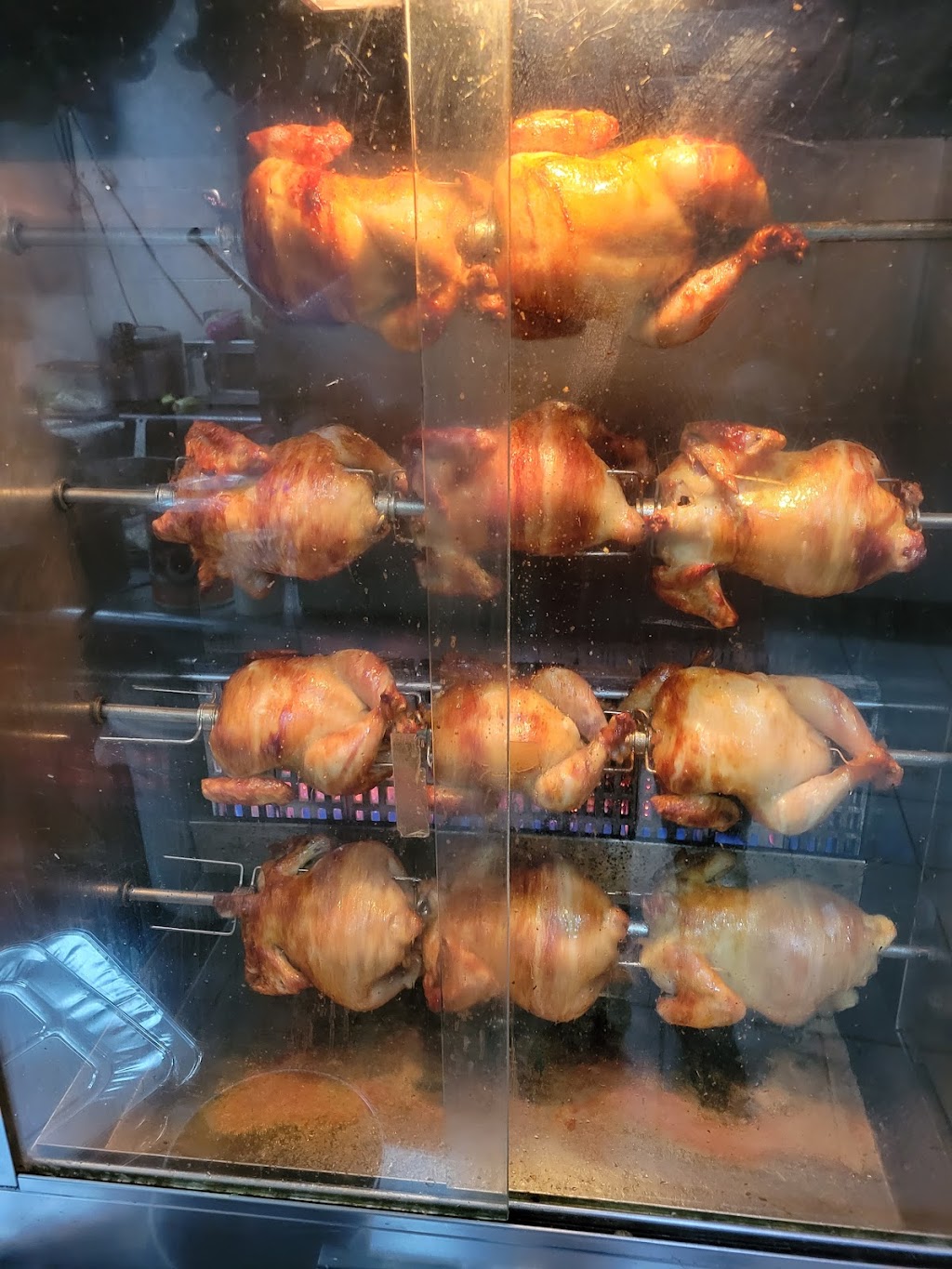 El Rey Salvadoreño restaurant | 192 N Highland Ave, Ossining, NY 10562, USA | Phone: (914) 373-2303