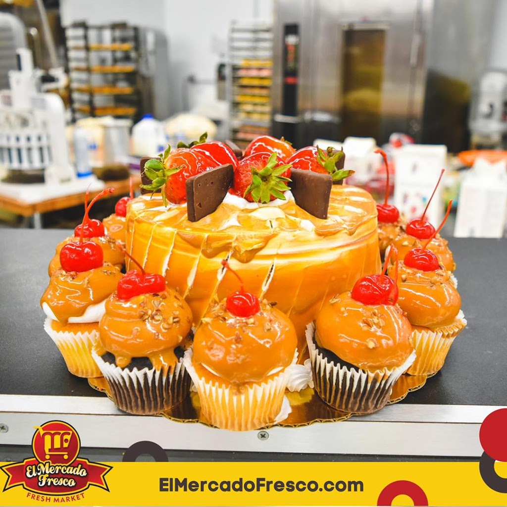 El Mercado Fresco - bakery  | Photo 5 of 10 | Address: 6859 Longview Rd, Kansas City, MO 64134, USA | Phone: (816) 832-8959