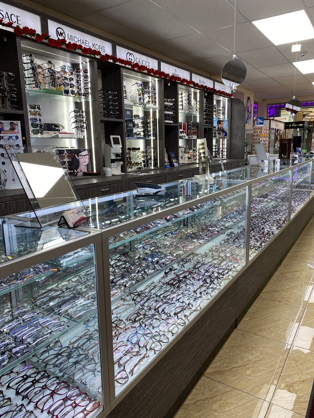 Fabulous Optical | 121-02 Liberty Ave, Queens, NY 11419, USA | Phone: (718) 835-3400