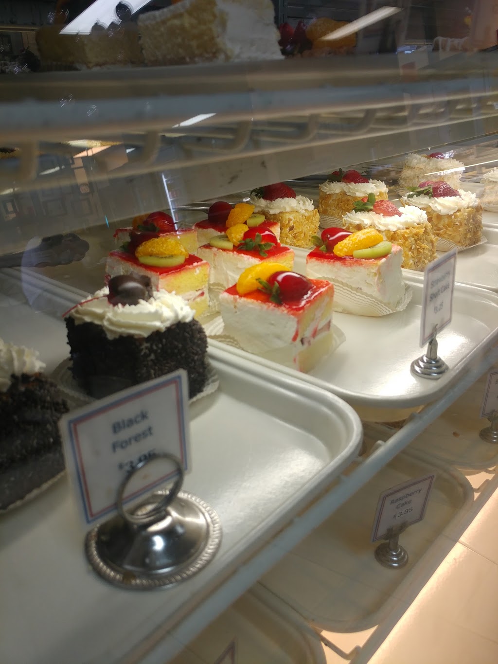 Vie A Paris French Bakery | 954 Melbourne Rd, Hurst, TX 76053, USA | Phone: (817) 595-4755